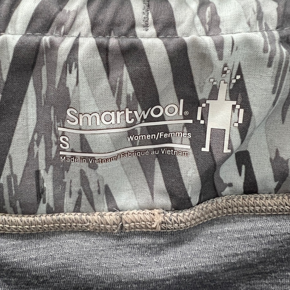 Smartwool Gray Zig Zag Patterned Women's Shorts - image 3